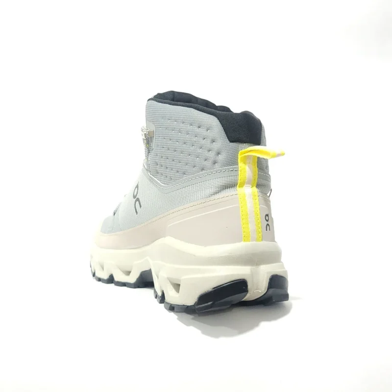 Botas On Cloud Rock gris claro para hombre — impermeables, ligeras y cómodas, perfectas para trekking, caminatas urbanas o aventuras al aire libre.