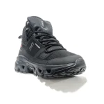 Botas On Cloudrock negras para hombre — impermeables, ligeras y cómodas, perfectas para trekking, caminatas urbanas o aventuras al aire libre. Venta en Colombia. Descuentos y ofertas explusivas.
