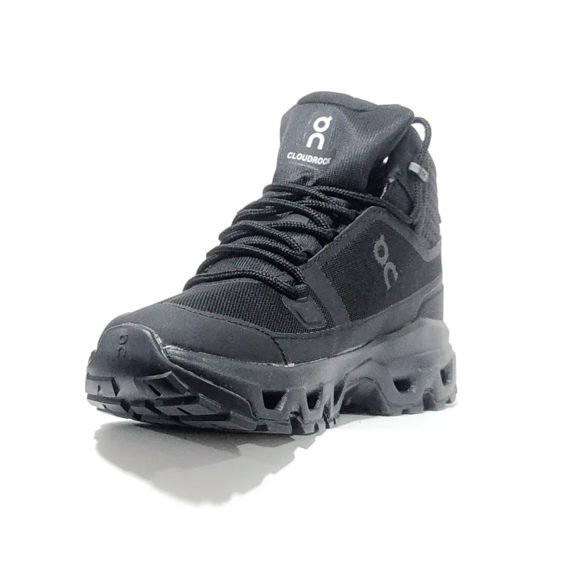 Botas On Cloudrock negras para hombre — impermeables, ligeras y cómodas, perfectas para trekking, caminatas urbanas o aventuras al aire libre. Venta en Colombia. Descuentos y ofertas explusivas.