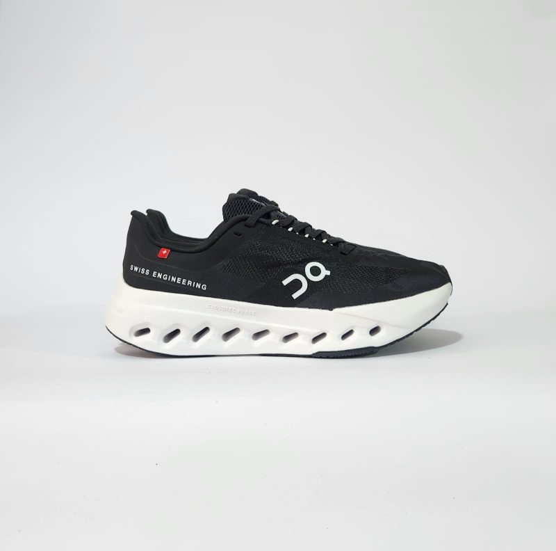 ON Cloud Horizon negro-blanco - Tenis impermeables para Hombre