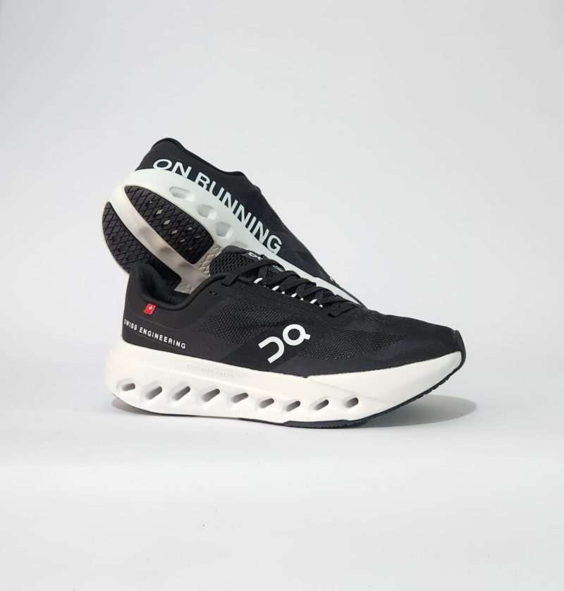 ON Cloud Horizon negro-blanco - Tenis impermeables para Hombre